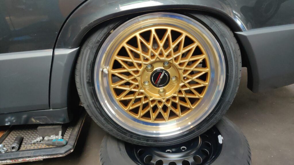 ART 001145 Borbet B 8x17 ET35 geboerdelt