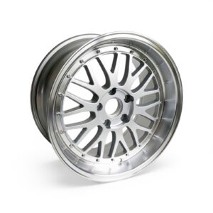 maxilite Alufelge Le Mans 10x17 ET19 silber glanzgedreht Mercedes W124 R129